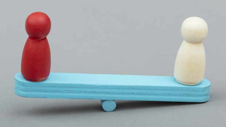 still-life-business-roles-with-various-pawns